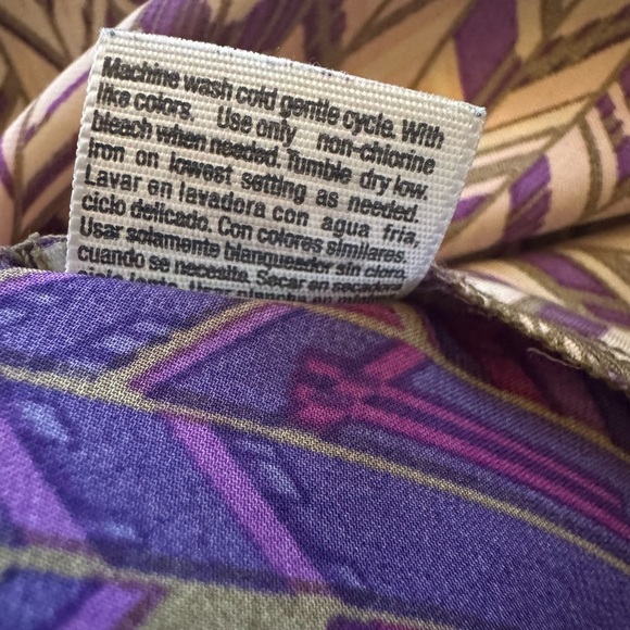 a.n.a. Purple Print Sleeveless Blouse size XL - Picture 8 of 8